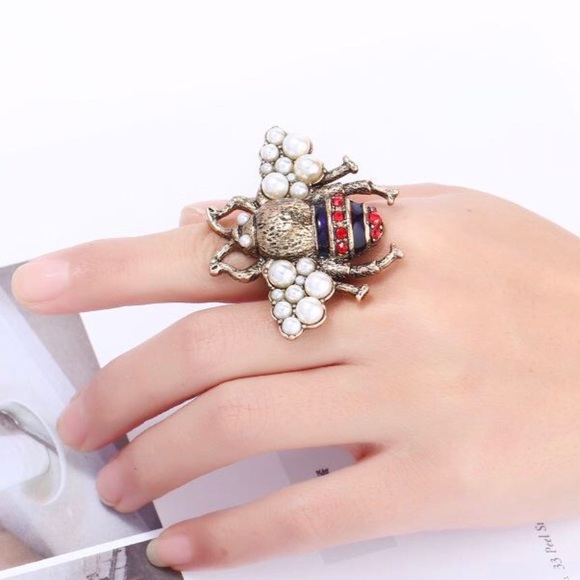 Jewelry - Adjustable Bee Ring